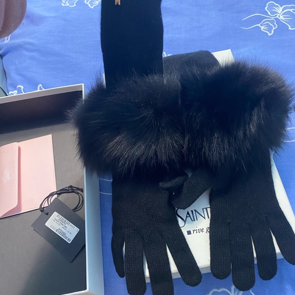 Ysl glove - Picture 3 of 4